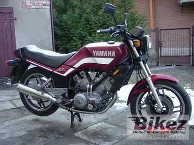 1983 Yamaha XZ 550 photo
